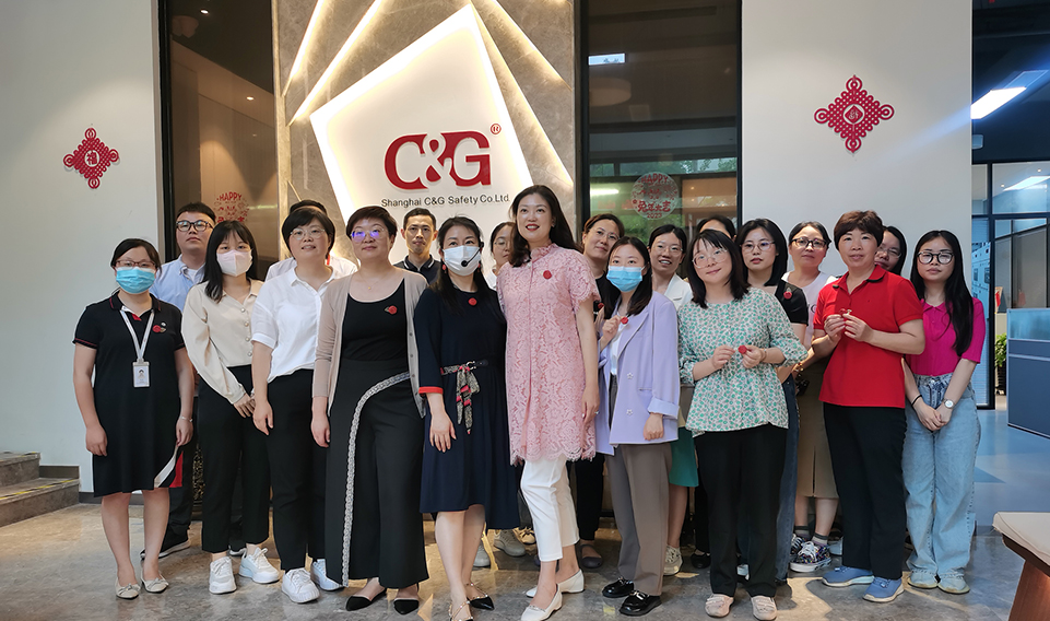 “激發想象力，釋放創造力”誠格工會開展藝術培訓活動 暨端午主題活動